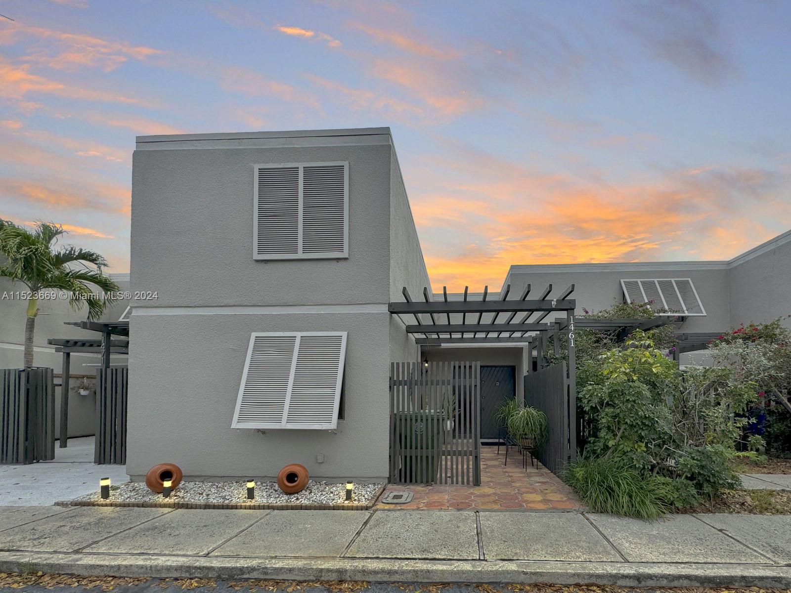 1461 Northwest 112th Way