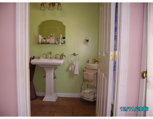 42 Faxon Road Stoughton, MA 02072 - Photo 16 of 20 Gallery Image 16
