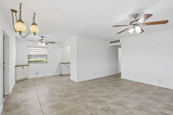 $96,900 | 164 Seville H, Delray Beach, FL 33446