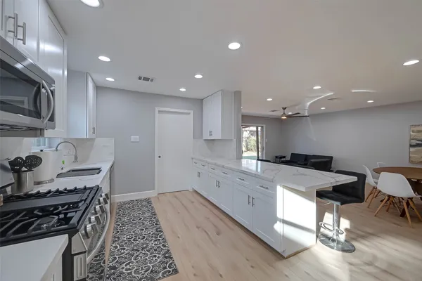 $4,000 | 5522 Caversham Drive, Houston, TX 77096