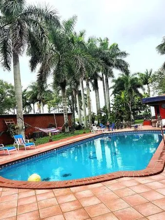 $2,800,000 | 18875 Southwest 232nd Street, Miami, FL 33170