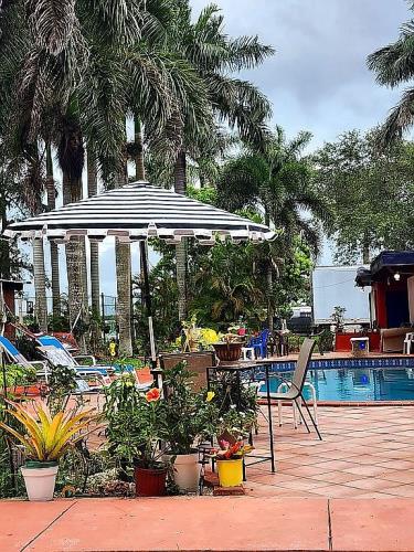 18875 Southwest 232nd Street Miami, FL 33170 - Photo 2 of 28