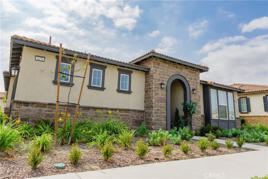 4656 Estrella Privado  