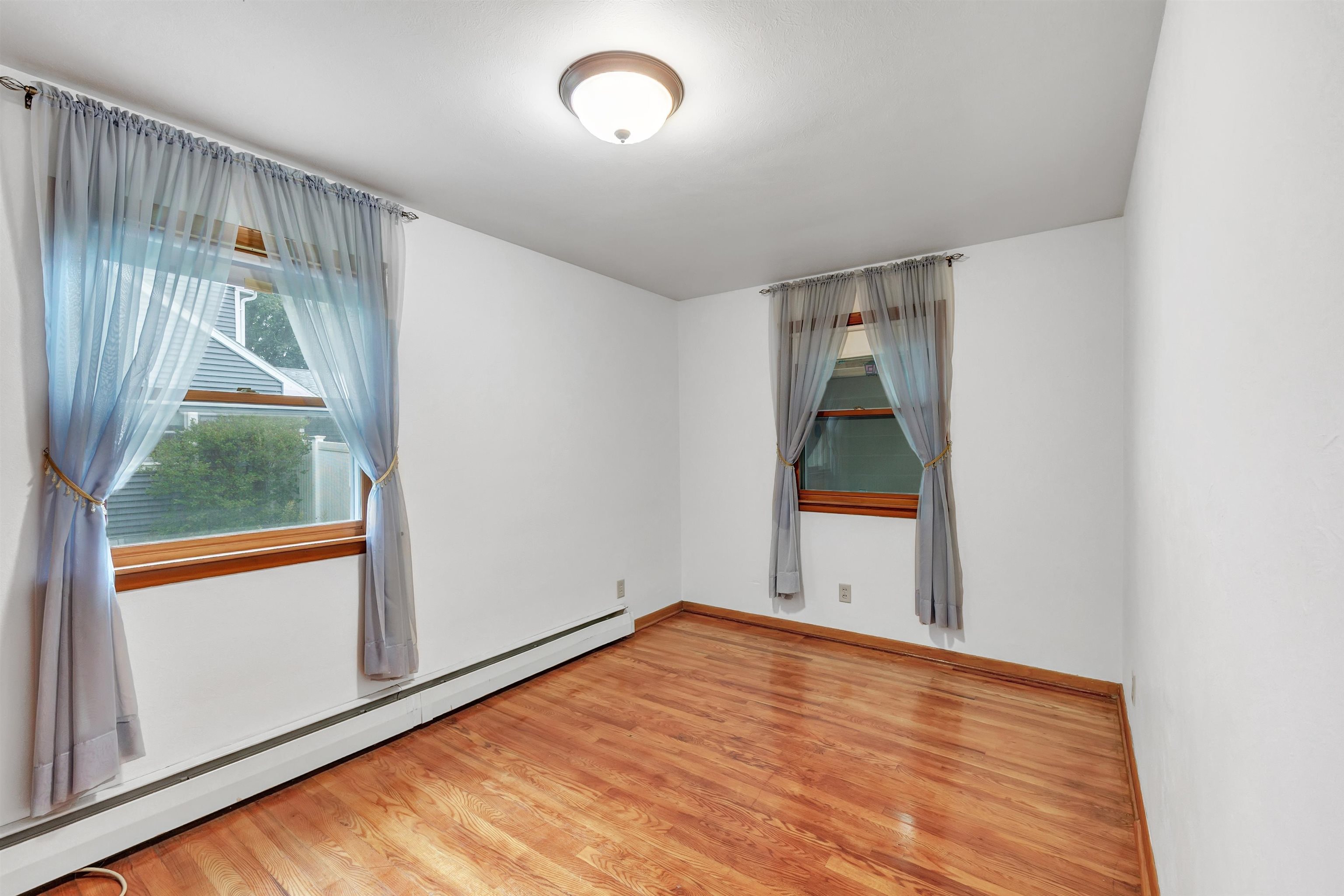 427 Apollo Way De Pere, WI 54115 - Photo 10 of 32 Gallery Image 10