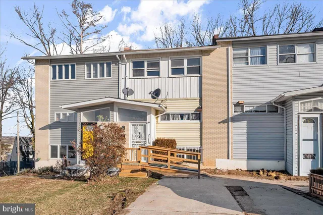 $250,000 | 55 Oakmont Drive, New Castle, DE 19720