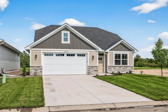 $535,835 | 12588 Masters Lane, Lindstrom, MN 55045