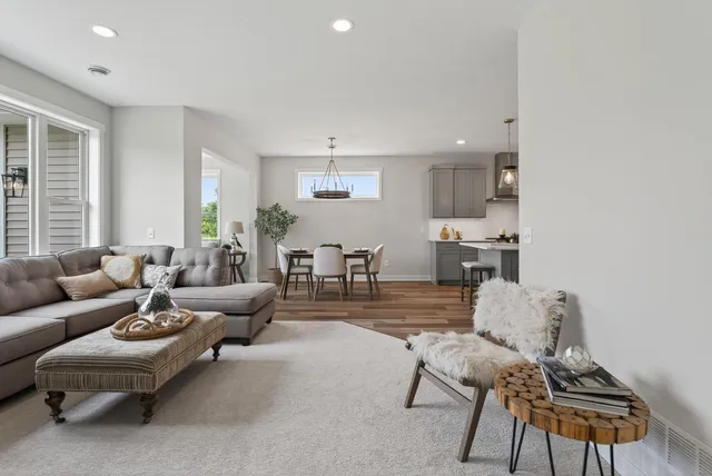 $535,835 | 12588 Masters Lane, Lindstrom, MN 55045