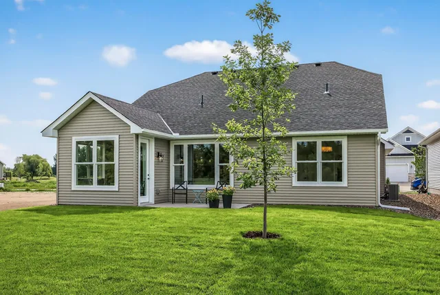 $535,835 | 12588 Masters Lane, Lindstrom, MN 55045