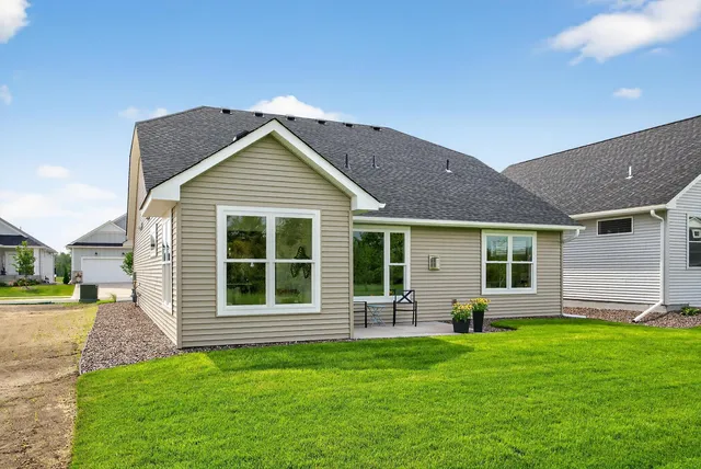 $535,835 | 12588 Masters Lane, Lindstrom, MN 55045