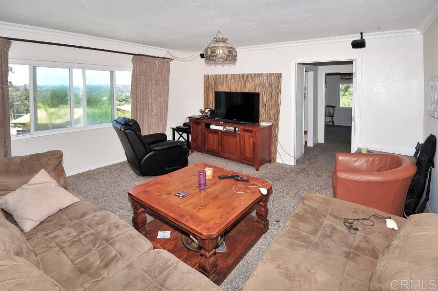 2839 Helix Street Spring Valley, CA 91977 - Photo 4 of 13