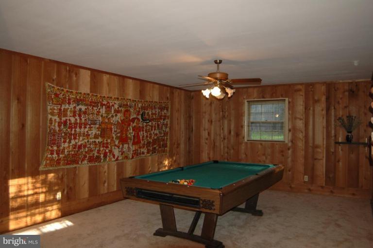 143 Cardamon Drive Edgewater, MD 21037 - Photo 9 of 17 Great Room