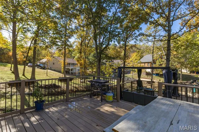 $598,900 | 9525 East Vista Drive, Hillsboro, MO 63050