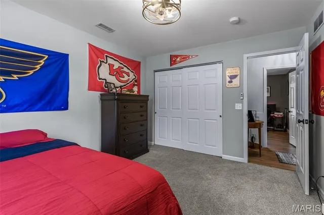 $598,900 | 9525 East Vista Drive, Hillsboro, MO 63050