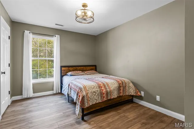 $598,900 | 9525 East Vista Drive, Hillsboro, MO 63050