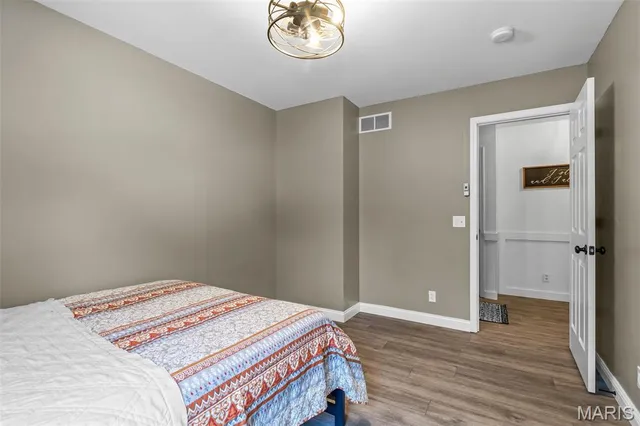 $598,900 | 9525 East Vista Drive, Hillsboro, MO 63050