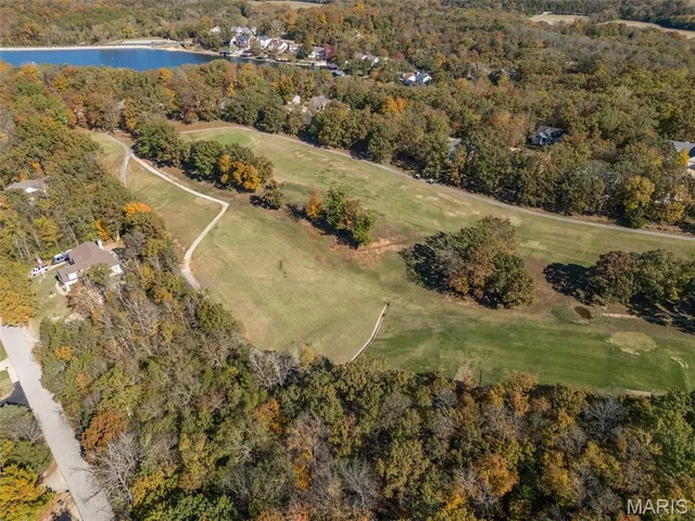 $598,900 | 9525 East Vista Drive, Hillsboro, MO 63050