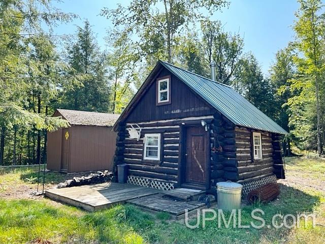 W7765 Valerio Road Niagara, WI 54151 - Photo 10 of 26