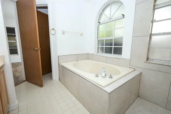$579,000 | 1675 Thornhill Circle, Oviedo, FL 32765