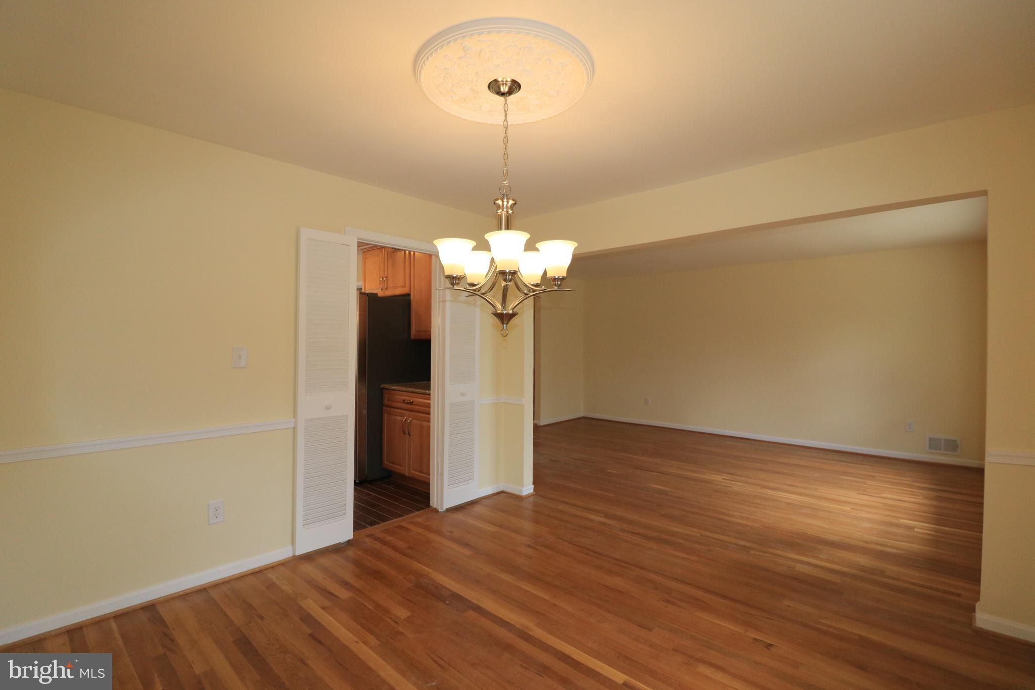 12600 Garden Gate Road Silver Spring, MD 20902 - Photo 8 of 51