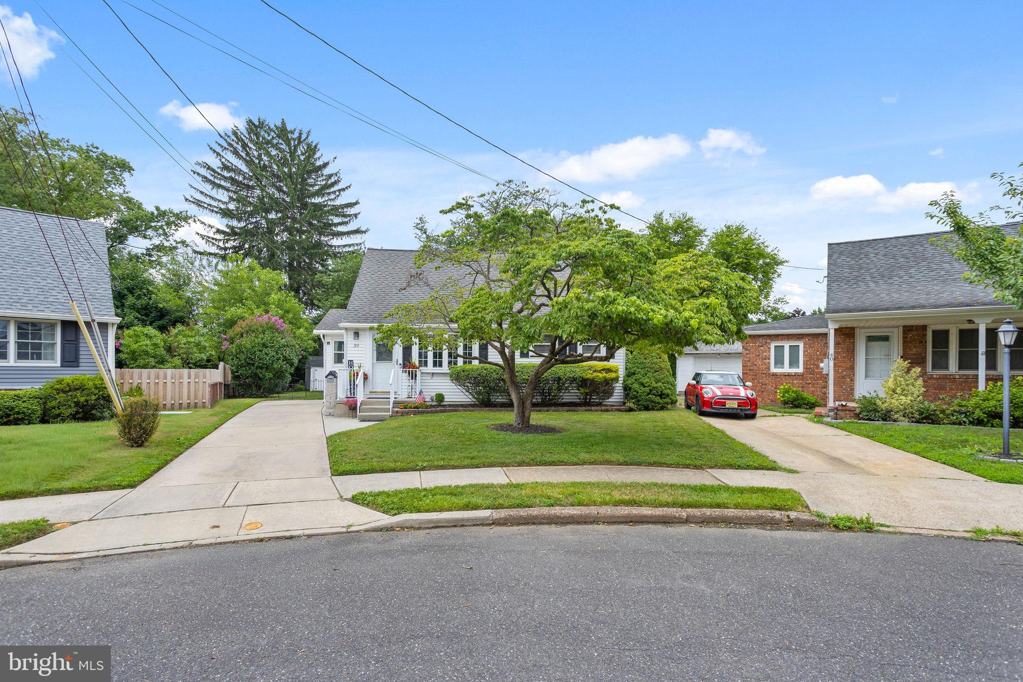 39 Benson Lane Hamilton, NJ 08610 - Photo 2 of 26