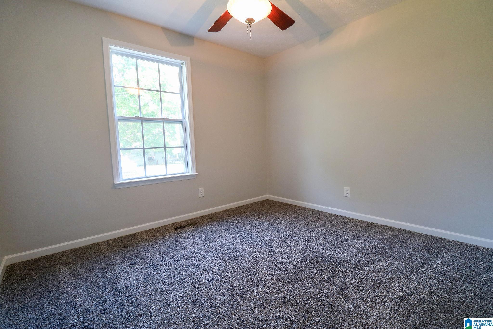 121 Martin Street Anniston, AL 36206 - Photo 9 of 36