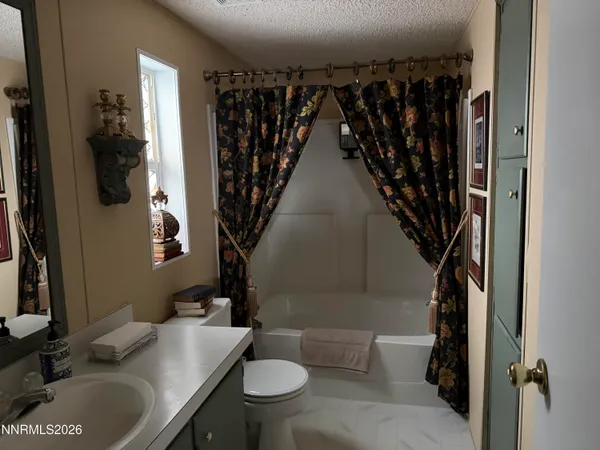 $180,000 | 14 Boyd Court, Round Mountain, NV 89045