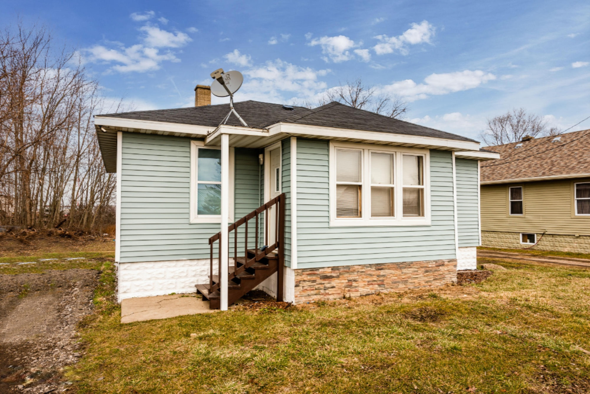 1341 Territorial Road Benton Harbor, MI 49022 - Photo 1 of 17 Territorial-101