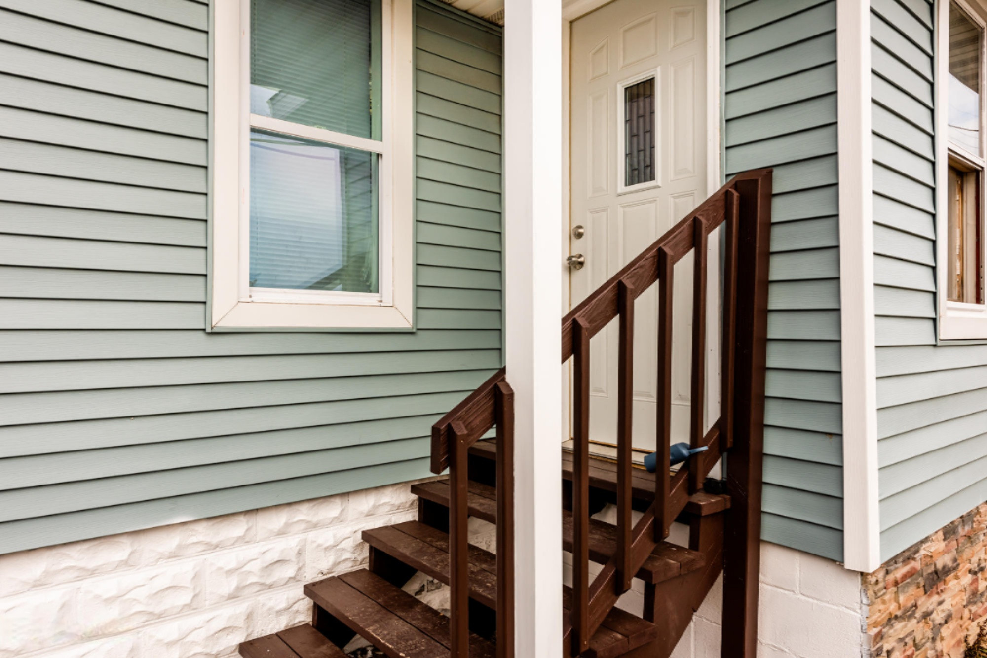 1341 Territorial Road Benton Harbor, MI 49022 - Photo 2 of 17 Territorial-102
