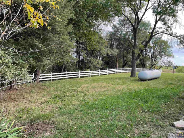 $339,000 | 14351 S Road, Mayetta, KS 66509