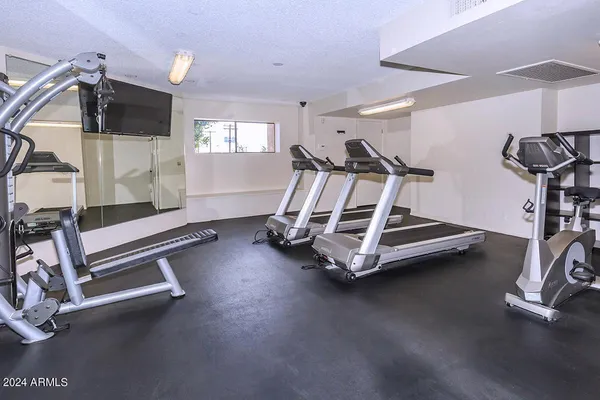 $1,640 | 3040 East Shea Boulevard, Unit C, Phoenix, AZ 85028