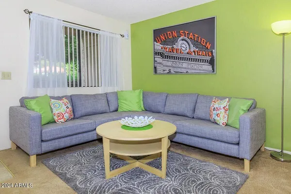 $1,640 | 3040 East Shea Boulevard, Unit C, Phoenix, AZ 85028