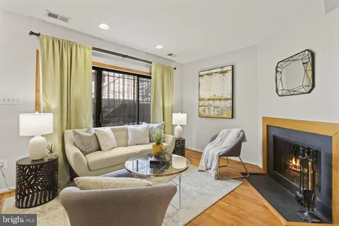 $615,000 | 1435 Corcoran Street Northwest, Unit 3, Washington, DC 20009