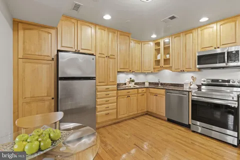 $615,000 | 1435 Corcoran Street Northwest, Unit 3, Washington, DC 20009