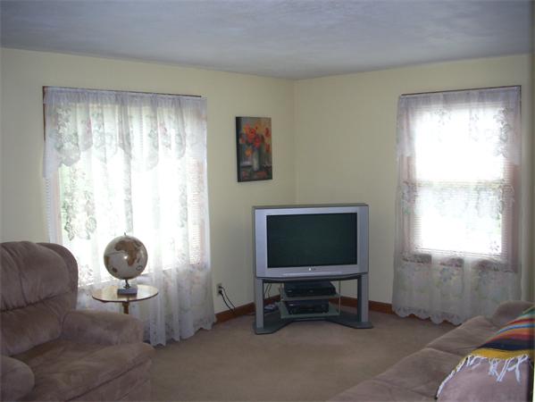 146 Sandy Hill Road Westfield, MA 01085 - Photo 7 of 19 Gallery Image 7