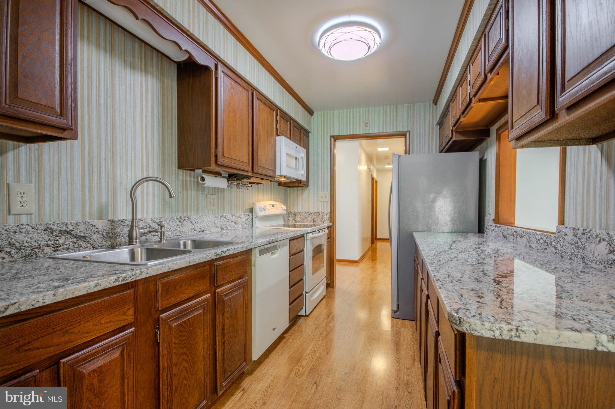 31749 Morris Leonard Road Parsonsburg, MD 21849 - Photo 9 of 40 Charming kitchen with classic finishes.