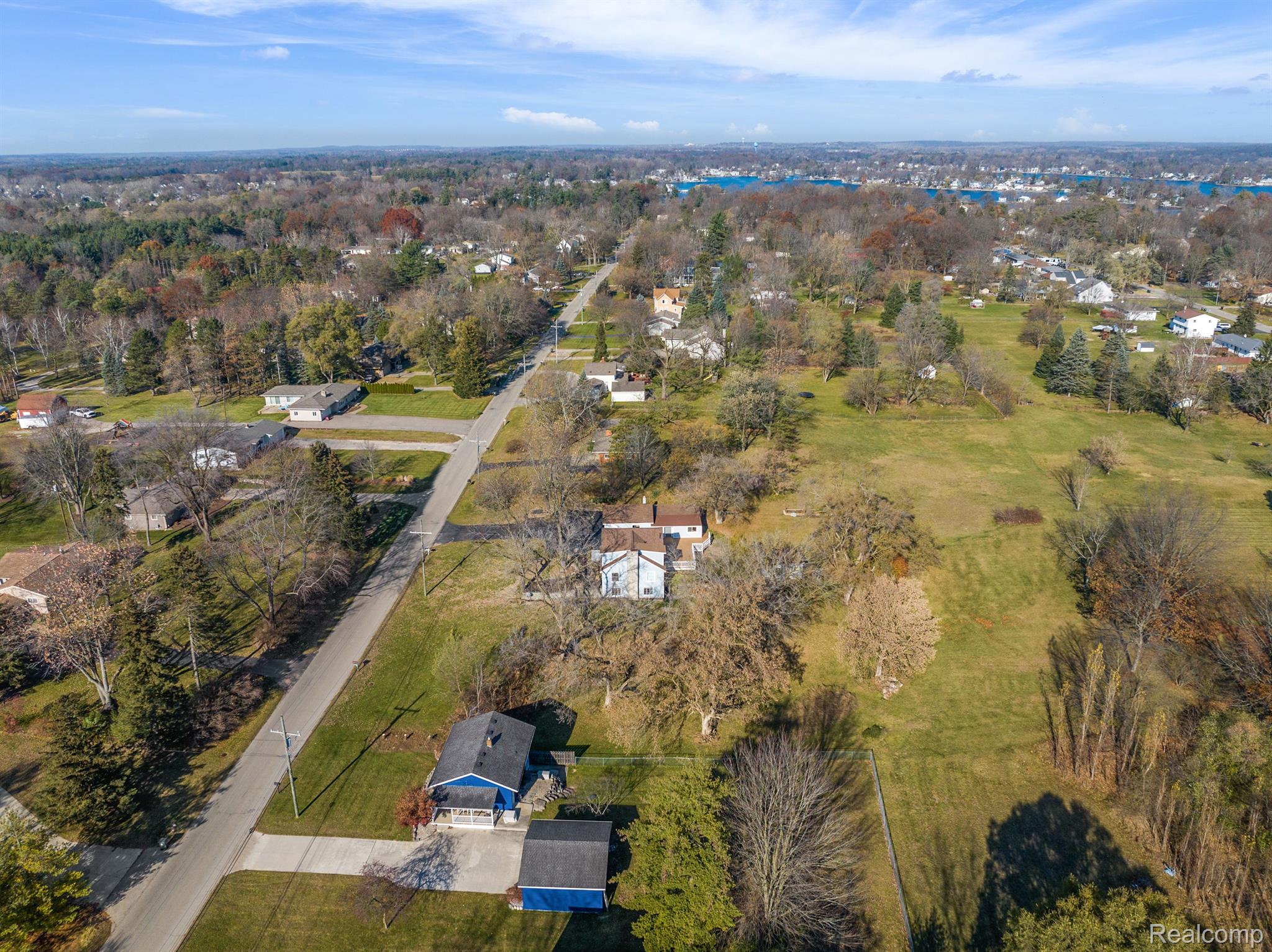 915 Hemingway Road Lake Orion, MI 48362 - Photo 55 of 57