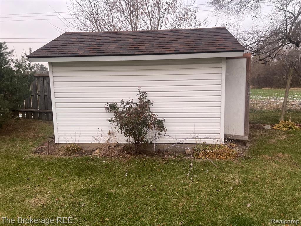 5432 Genesee Road Lapeer, MI 48446 - Photo 8 of 49