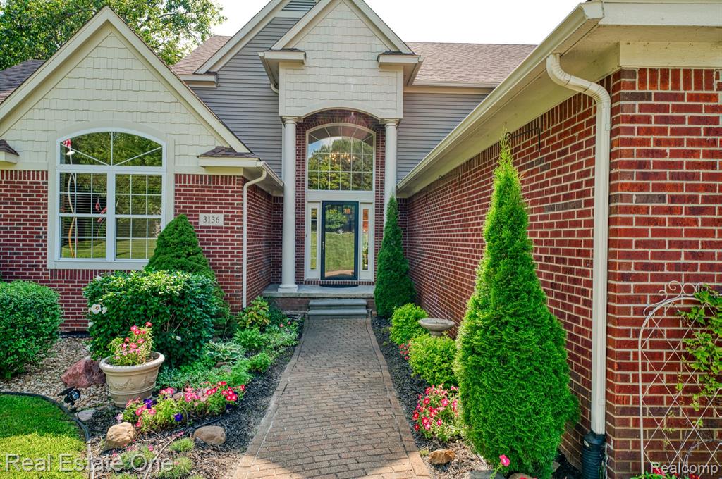 3136 Hunters Way Pinckney, MI 48169 - Photo 15 of 58