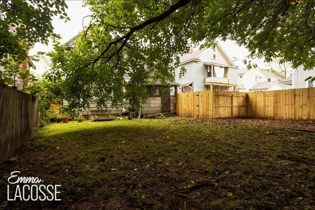 $250,000 | 318 Diamond Avenue Southeast, Grand Rapids, MI 49506