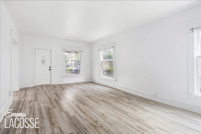 $250,000 | 318 Diamond Avenue Southeast, Grand Rapids, MI 49506