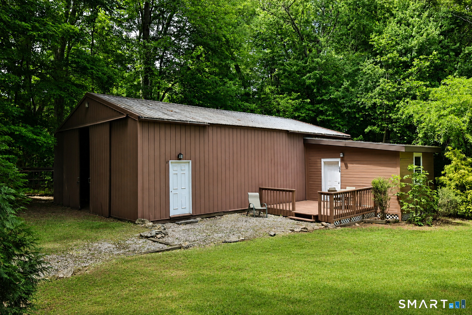 77 North High Street Clinton, CT 06413 - Photo 20 of 34