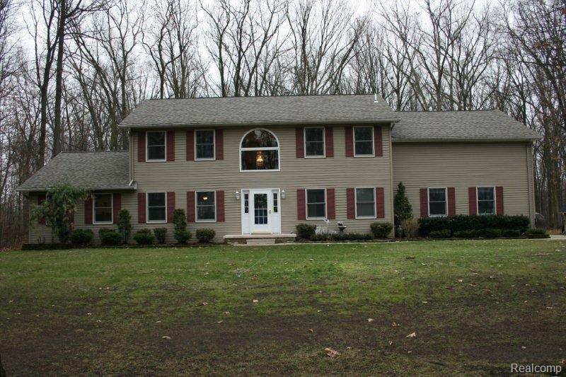 18139 Ida Center Road Petersburg, MI 49270 - Photo 1 of 23 IMG_5182.jpg