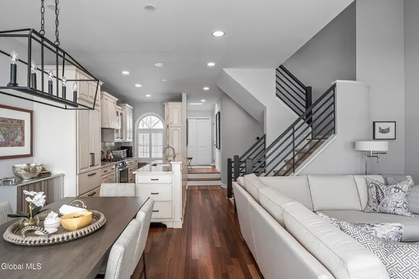 $1,450,000 | 4 Beach Court, Saratoga Springs, NY 12866