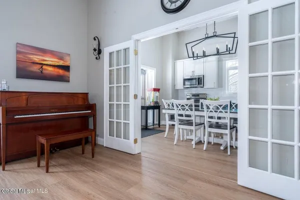 $1,450,000 | 4 Beach Court, Saratoga Springs, NY 12866