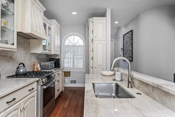 $1,450,000 | 4 Beach Court, Saratoga Springs, NY 12866