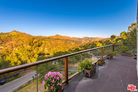 $1,599,500 | 19818 Valley View Drive, Topanga, CA 90290