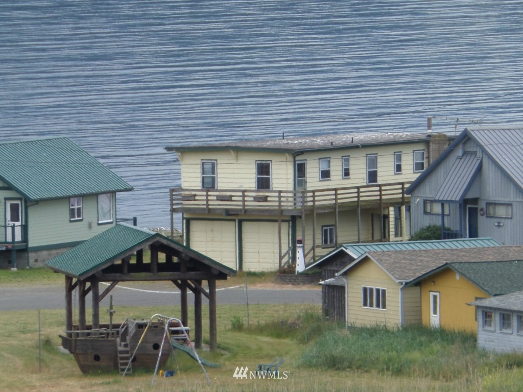 830 Beckett Point Road Port Townsend, WA 98368 - Photo 3 of 25 Gallery Image 3