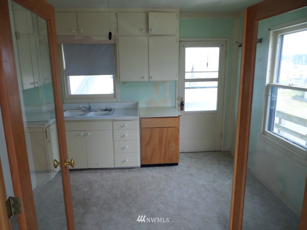 830 Beckett Point Road Port Townsend, WA 98368 - Photo 9 of 25 Gallery Image 9