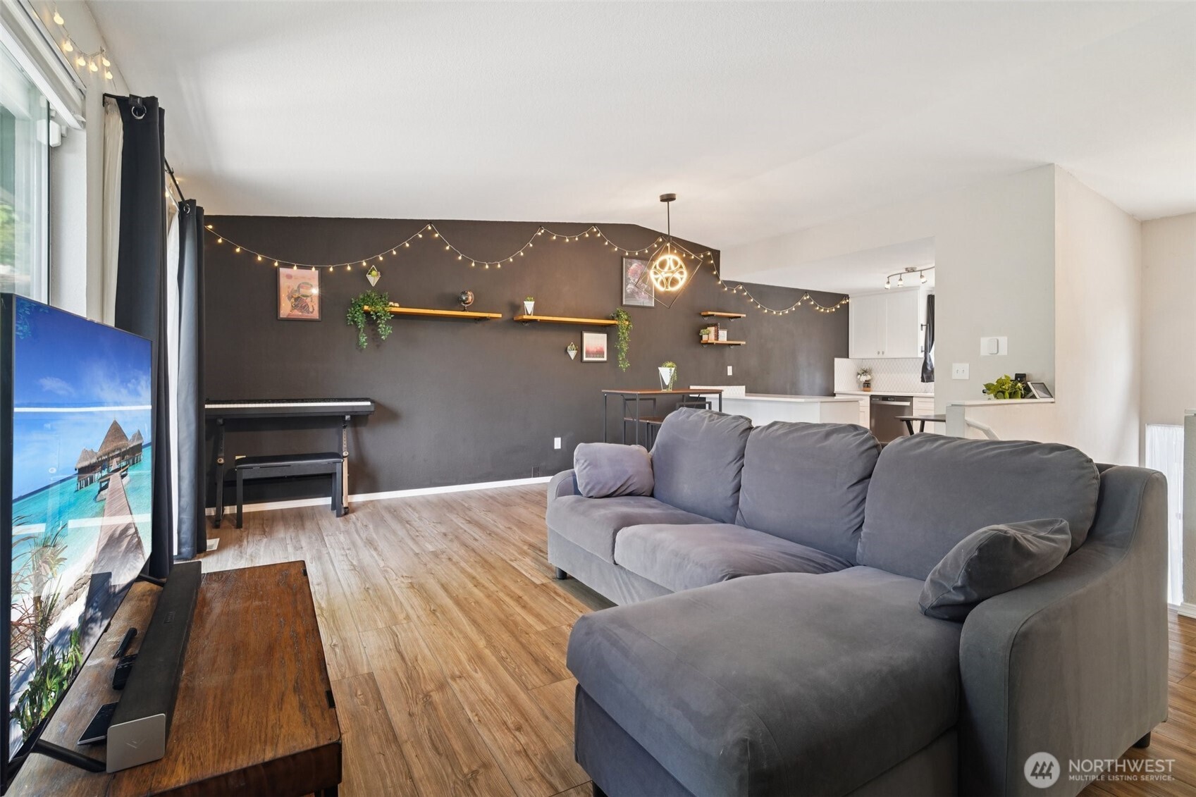 19820 Southeast 265th Street Covington, WA 98042 - Photo 4 of 30