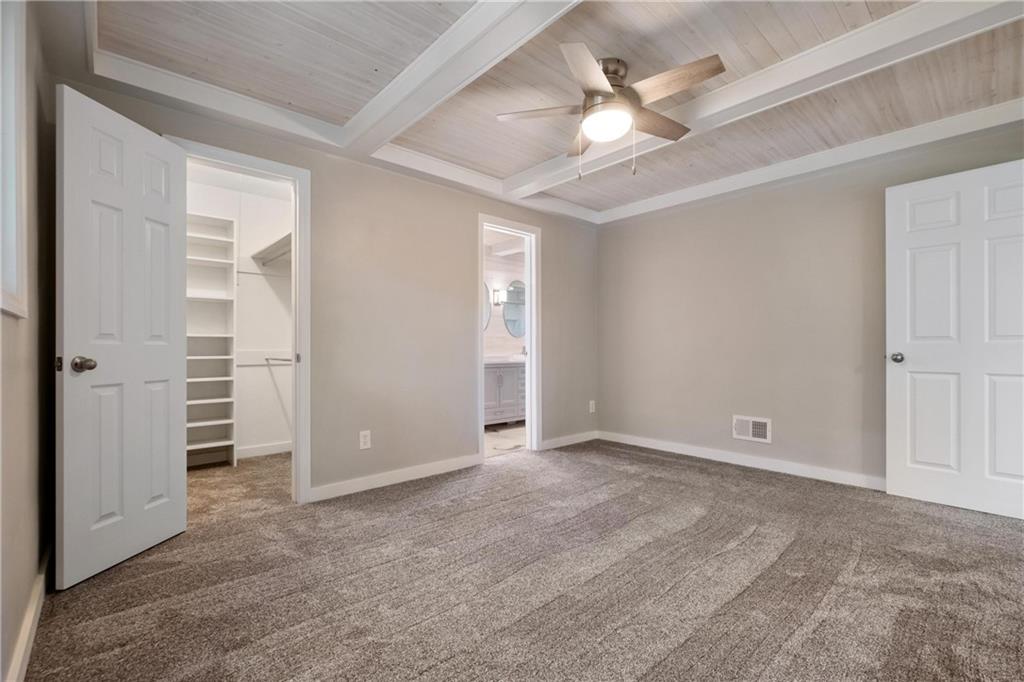 4786 Doyle Road Pittsburgh, PA 15227 - Photo 15 of 31 an empty room with closet and windows